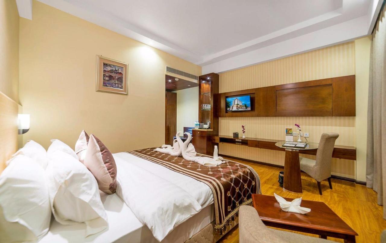 Clarion Inn Jaipur Kukas Eksteriør bilde